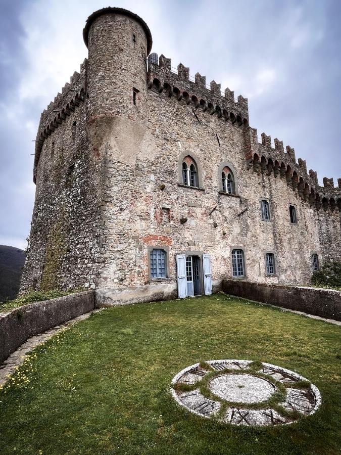 Отель Castello Malaspina Di Фоздиново Экстерьер фото